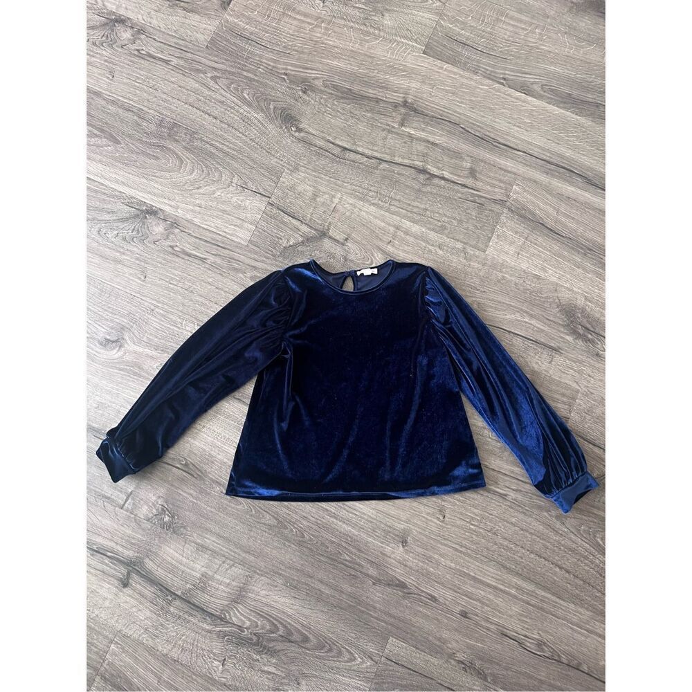 Tucker Tate Velvet long sleeve size M(8-10)